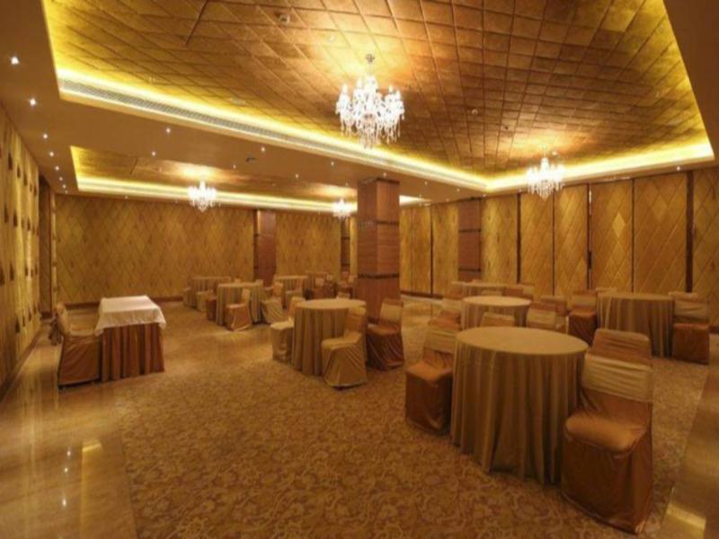 Country Inn & Suites By Radisson, Meerut Eksteriør billede
