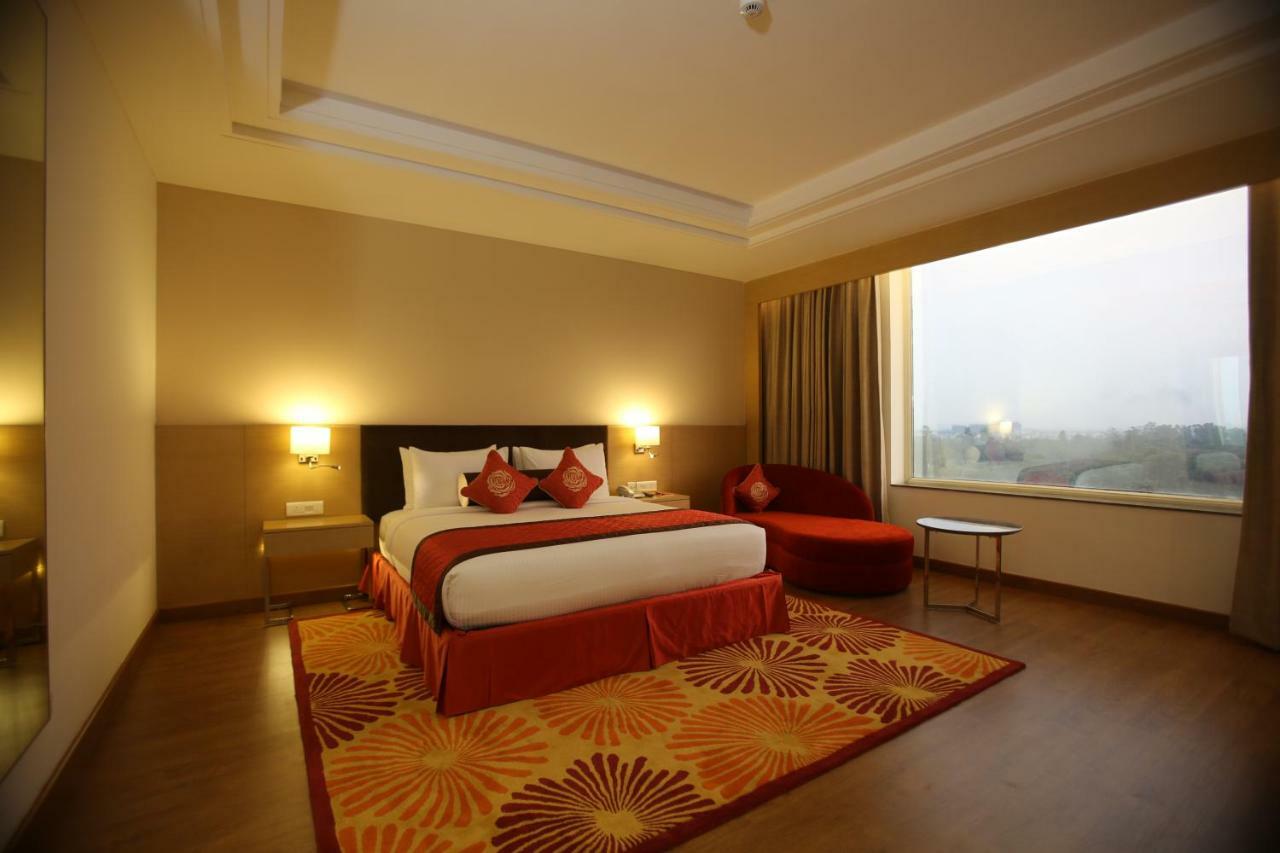 Country Inn & Suites By Radisson, Meerut Eksteriør billede